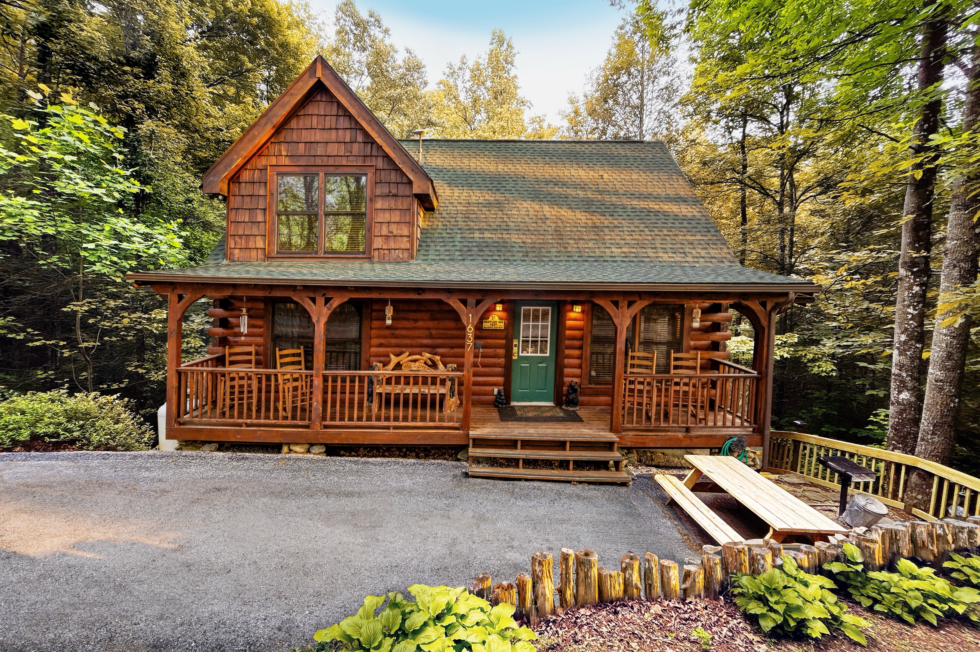 Cabin front exterior with parking